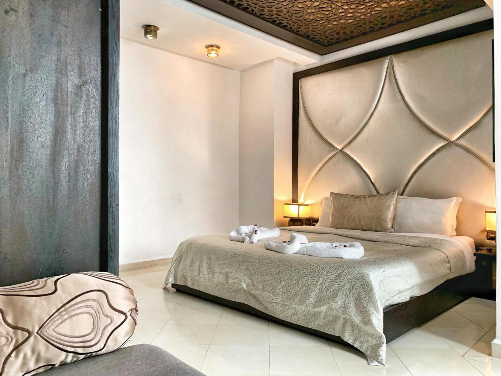 7 Pierres Riad